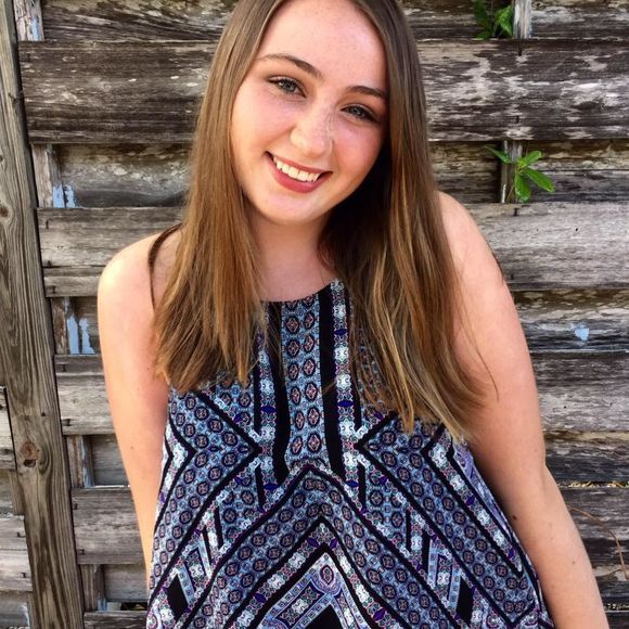 Meet your Posher, Ruby - Picture 1 of 1